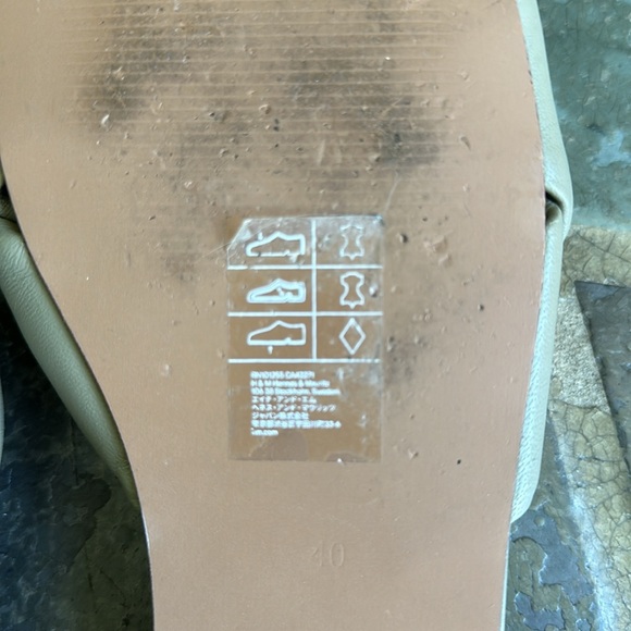 H&M Leather Cross Over Sandal - Picture 3 of 5